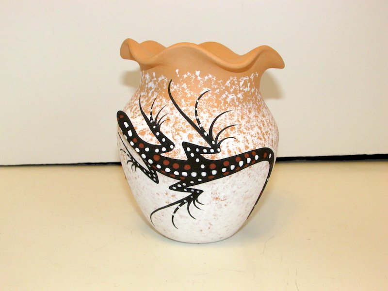 Zuni White Clay 3D Lizard Pottery by D. Celicion (1 of 3)
