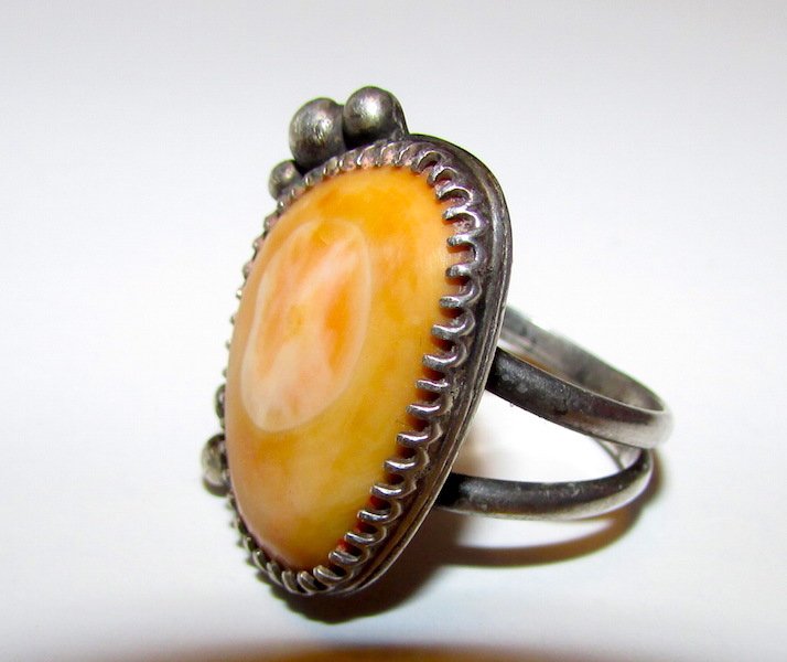 Old PawnNavajo  Sterling Spiny Oyster Ring (1 of 1)