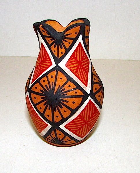 Native American Jemez Pueblo Small Olla Pottery A. (1 of 1)