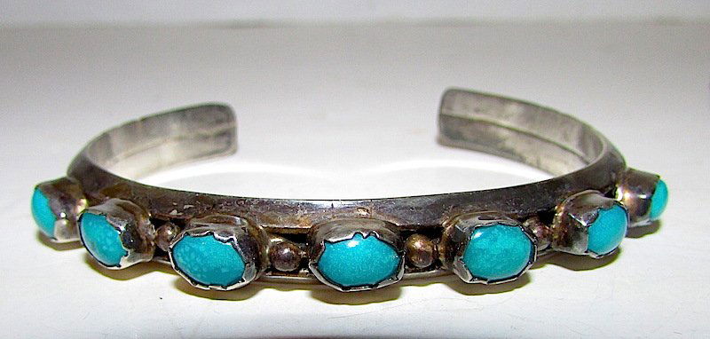 Old Pawn Navajo Sterling Turquoise Bracelet (1 of 2)