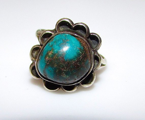 Vintage Old Pawn Native American Navajo Sterling Silver (1 of 2)