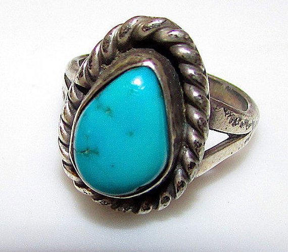 Vintage Old Pawn Native American Navajo Sterling Silver (1 of 2)