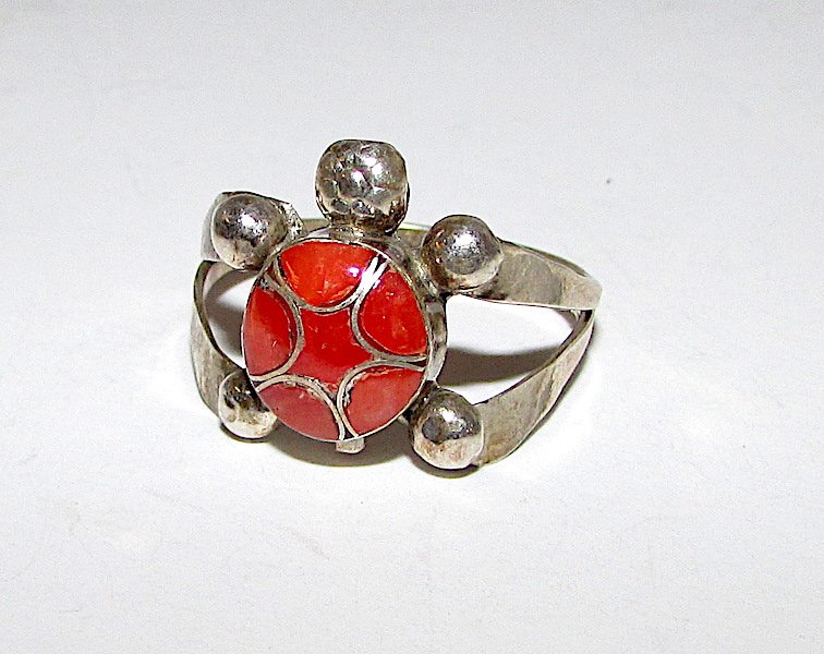 Old Pawn Zuni Sterling Silver Coral Turtle Ring Size 8 (1 of 1)