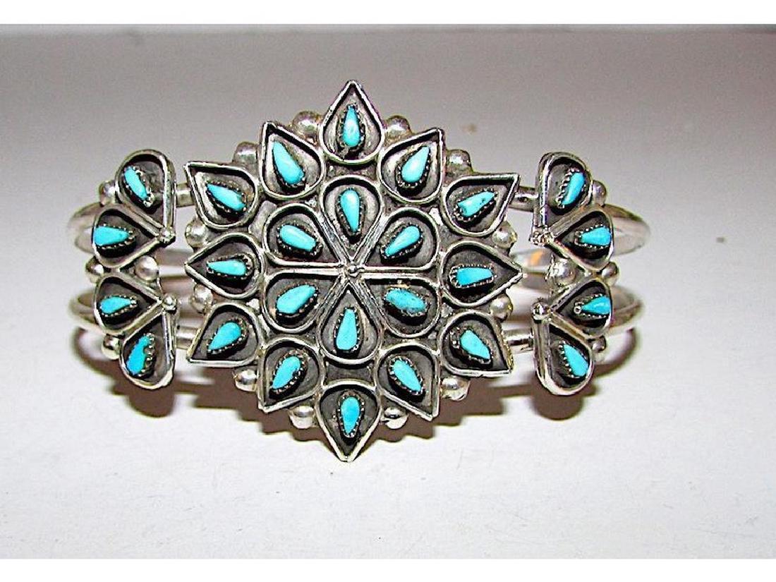 Vintage Native American Zuni Sterling Silver Sleeping (1 of 2)