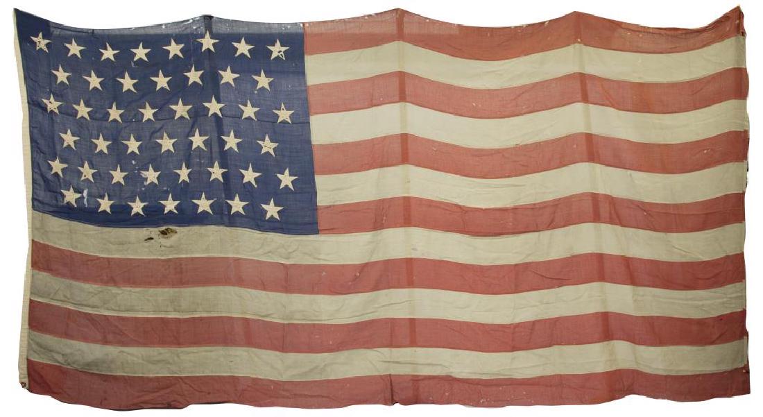 ANTIQUE HAND STITCHED AMERICAN FLAG (1 of 2)