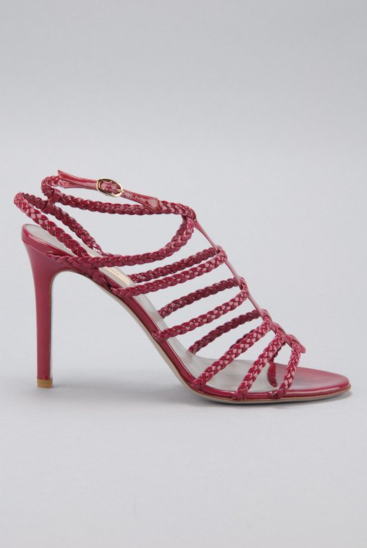 New Valentino Raspberry Purple Braided Sandals (10/40): Designer: Valentino Style: "Erica T" Color: Raspberry Purple Strap / Closure: Buckled ankle strap, t-strap Out-sole: Leather sole Braided body Patent leather body Open toe