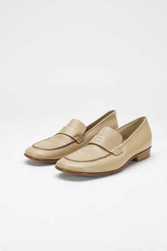 Chanel Tan Leather Heeled Loafers 7.5 / 38 (1 of 4)