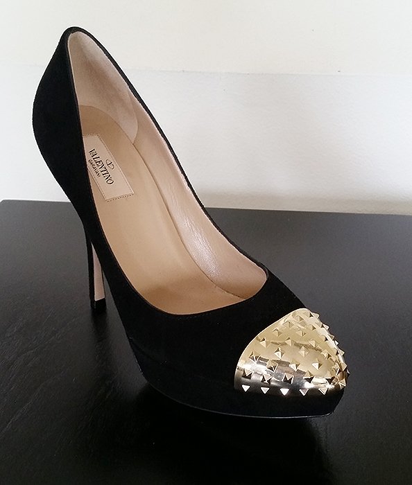 Brand New Valentino Rockstud Platform Heels (1 of 9)