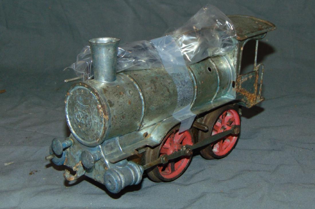 Early Clockwork 0-4-0 Steam Locomotive (1 of 3)