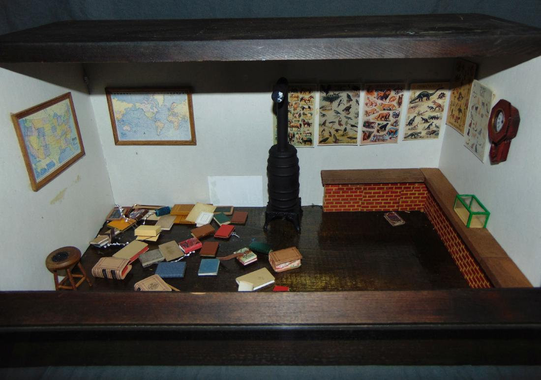 Miniature Teddy Bear School Room (1 of 3)