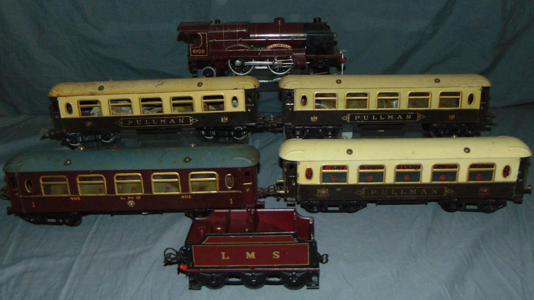 Hornby Passenger Set (1 of 6)