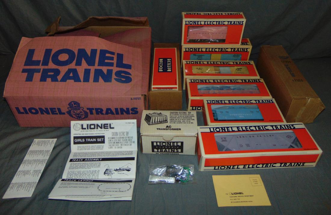 Lionel 11722 Girls Train Set, Re-Issue (1 of 9)