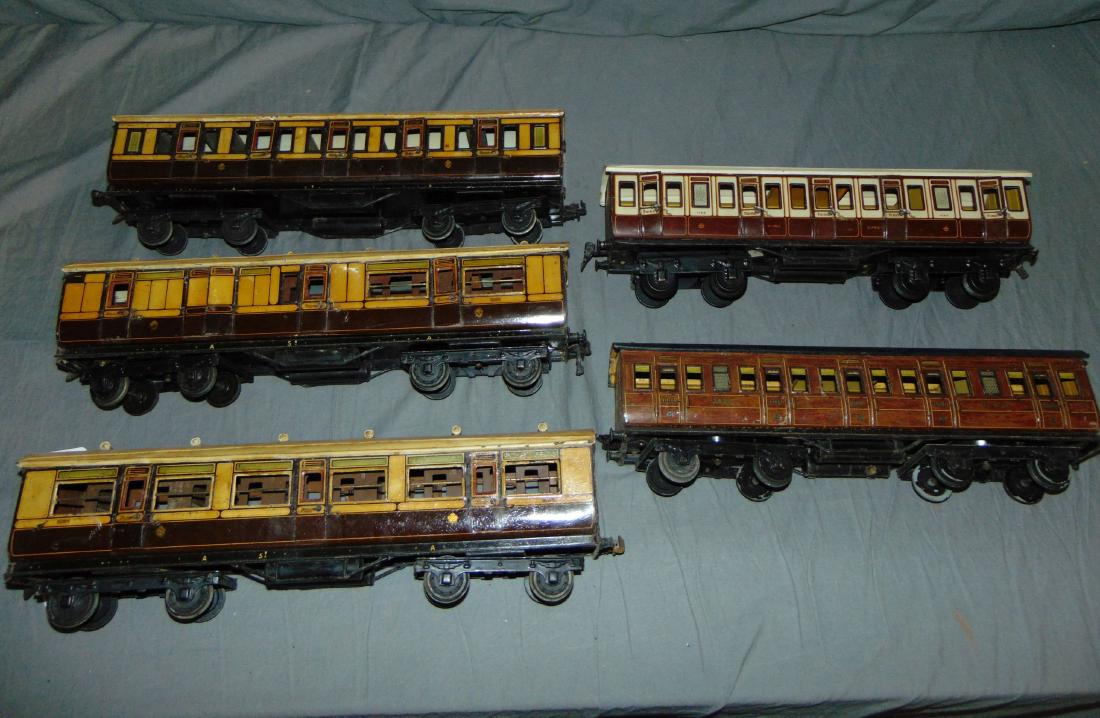 5 Large Gauge 1 English Outline Cars (1 of 5)