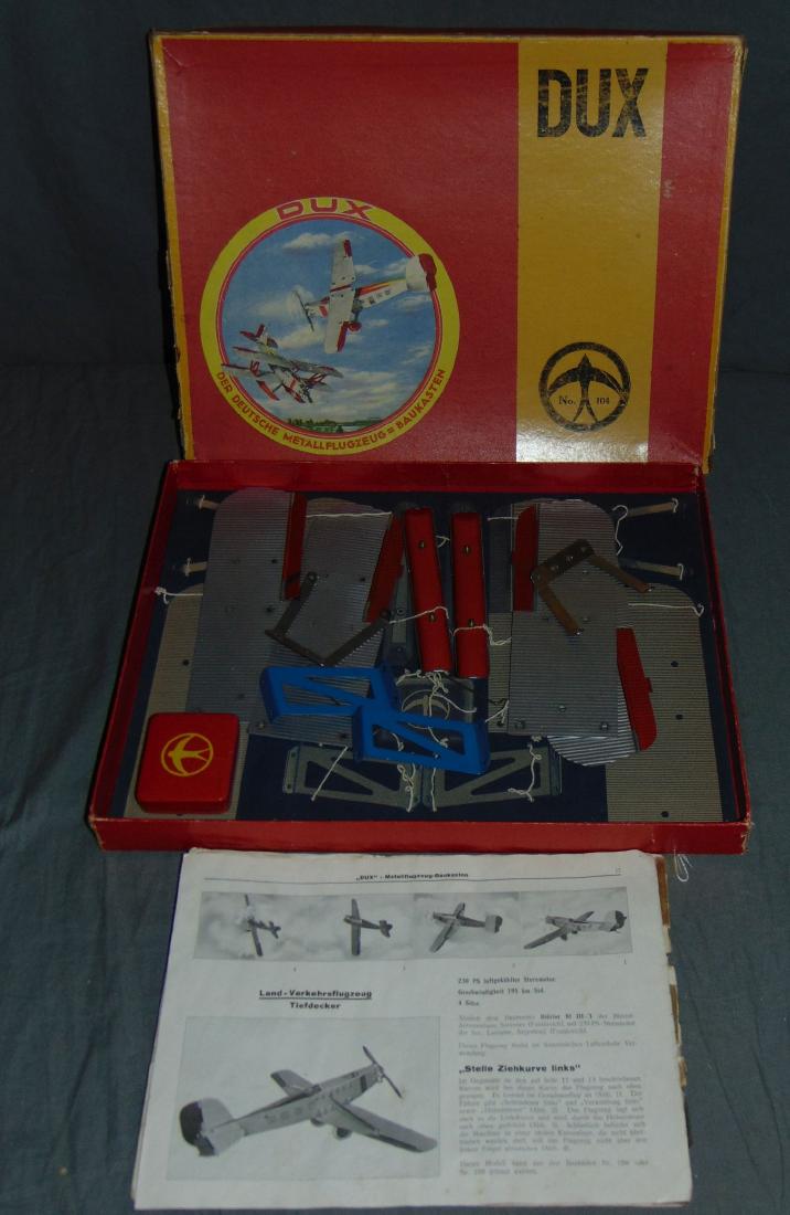 Dux Airplane Set Boxed. (1 of 3)