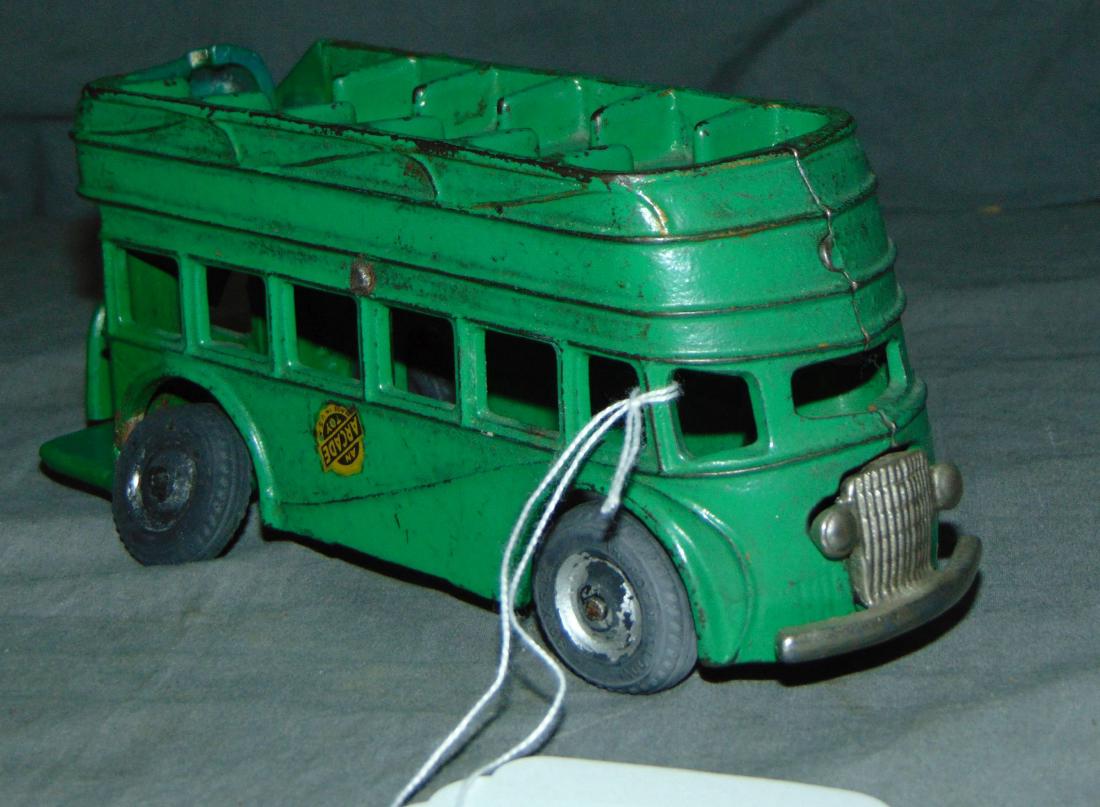 Arcade Cast Iron Double Decker Bus (1 of 5)