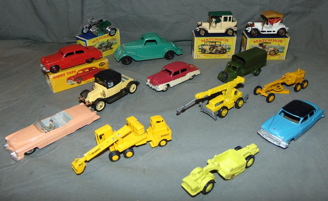 Die Cast Vehicle Lot. (1 of 5)