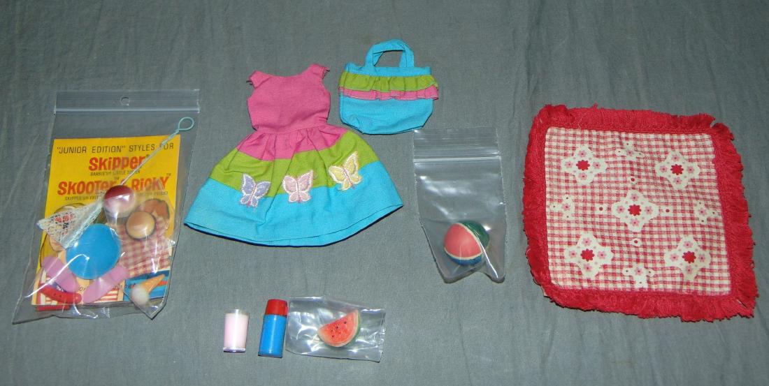 1966 Skipper #1933 Country Picnic Outfit, Complete (1 of 3)
