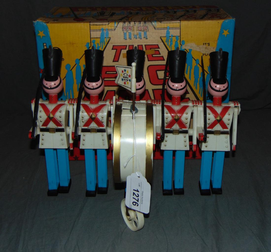 Marx The Big Parade in Original Box (1 of 7)