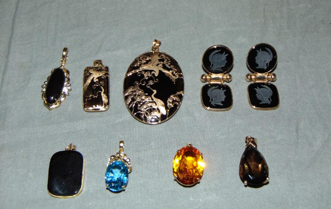 Assorted Jewelry Lot. (1 of 6)