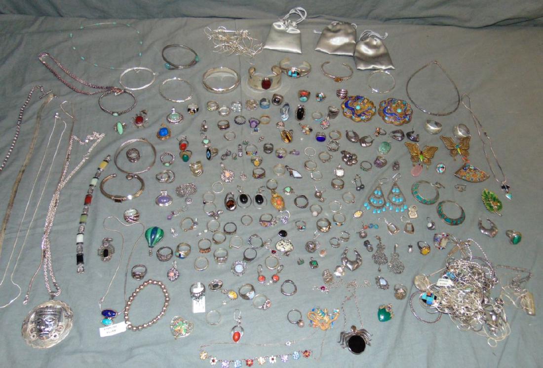 Assorted Silver Jewelry Lot. (1 of 10)