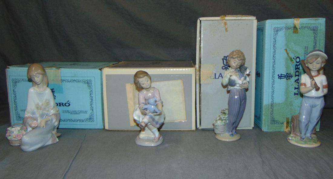Lladro Figurines. Lot of 4 (1 of 4)
