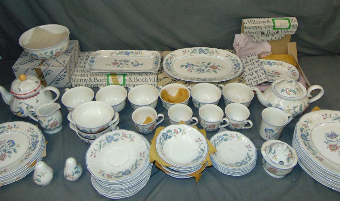 Villeroy & Boch. Delia 50+ Pieces (1 of 8)