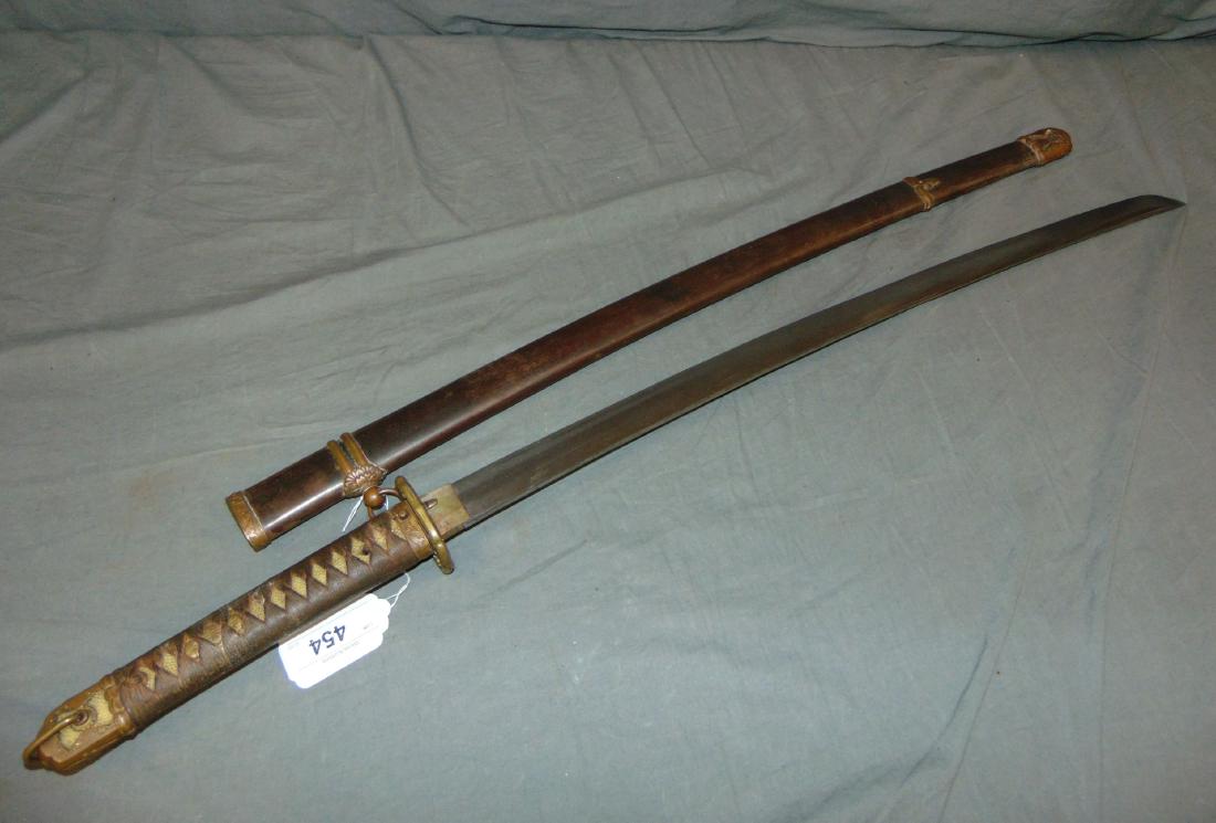 World War Two Japanese Sword. (1 of 5)