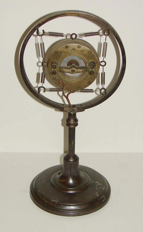 4662 VINTAGE SPRING CARBON BROADCAST MICROPHONE Oct 21, 2006