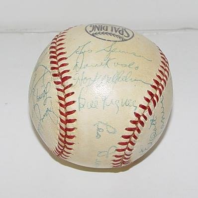 SIGNED TEAM BASEBALL. NY GIANTS. - 2