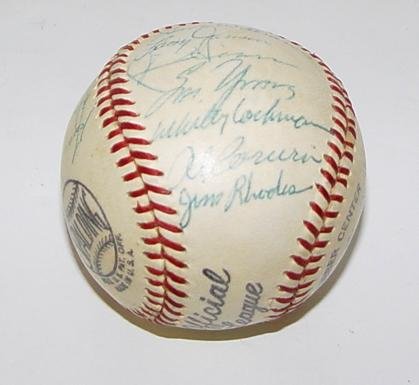 SIGNED TEAM BASEBALL. NY GIANTS. - 3