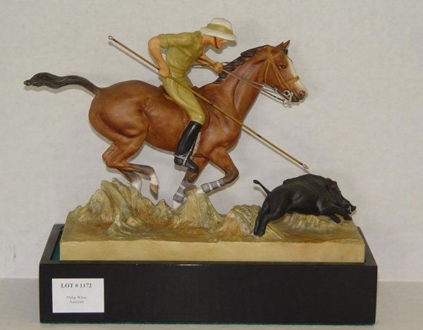 1936 DORIS LINDNER HOG HUNTING FIGURINE: ORIGINAL ROYAL WORCESTER FIGURINE TITLED "HOG HUNTING", 1936. MODELLED BY DORIS LINDER. UNLIMITED EDITION. MARKED 3164. COMPLETE WITH WOOD PLINTH BASE. STANDS APPROX. 8-1/2" HIGH. FINE CONDITION.