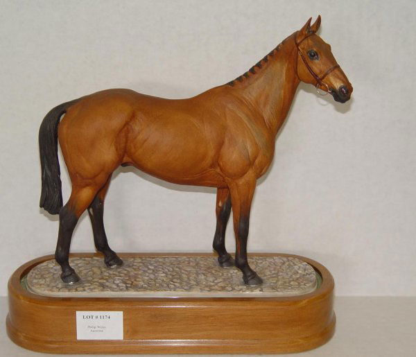 1967 DORIS LINDNER ARKLE FIGURINE: ORIGINAL ROYAL WORCESTER FIGURINE TITLED "ARKLE - OWNED BY ANNE, DUTCHESS OF WESTMINSTER", 1967. MODELLED BY DORIS LINDER. EDITION OF 500. MARKED M 3414. COMPLETE WITH WOOD PLINTH BASE. STANDS APPROX.