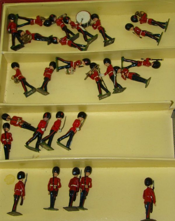 BRITAINS. #1555 BOXED. - 3