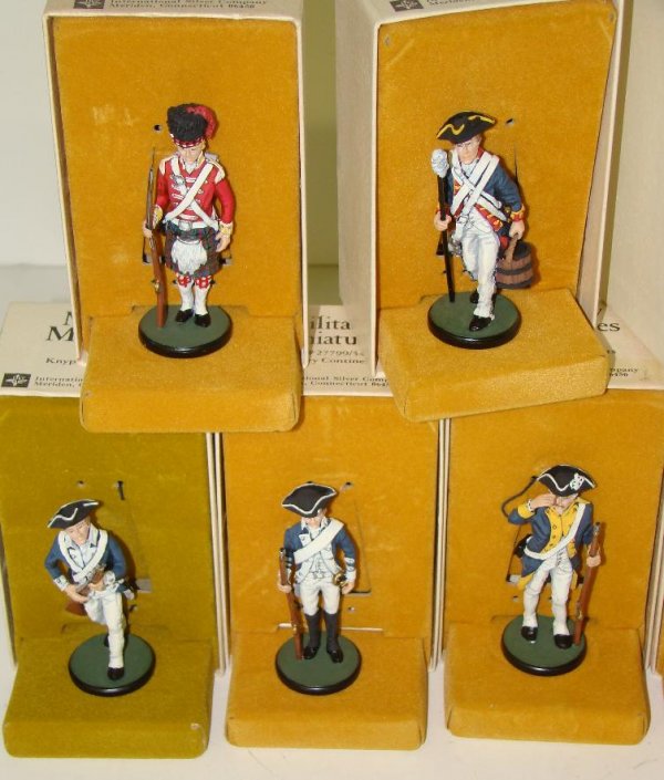 MILITARY MINIATURES. LOT OF 9. - 2