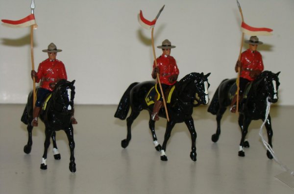 SIX MOUNTED CANADIANS. - 3