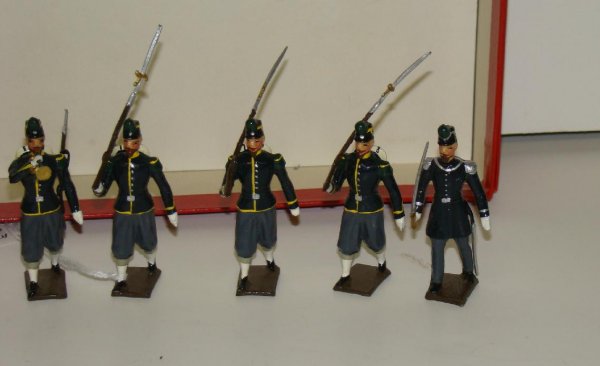 MIGNOT. FRENCH CHASSEURS. - 3