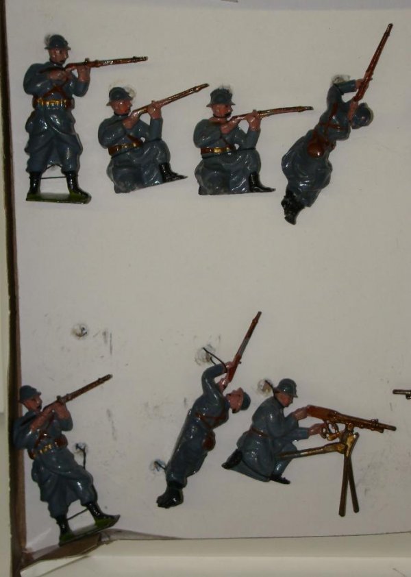 BRITAINS #215 - 2