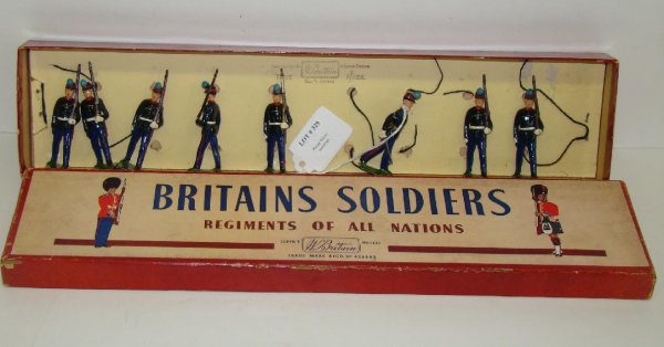BRITAINS #2051