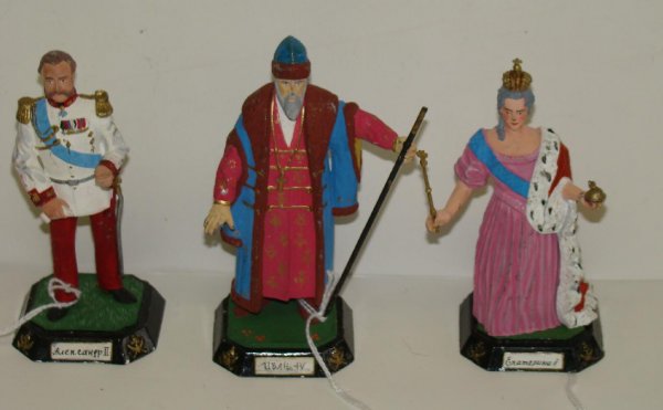 LOT OF 3 RUSSIAN FIGURES.
