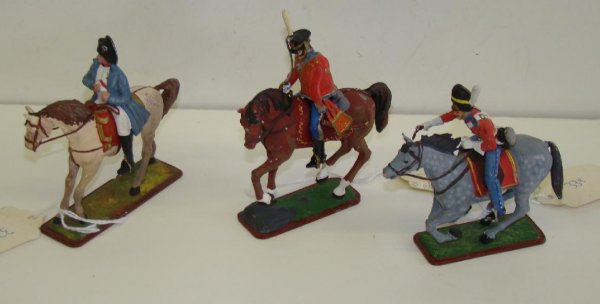 LOT OF 3 SOLDIER FIGURES