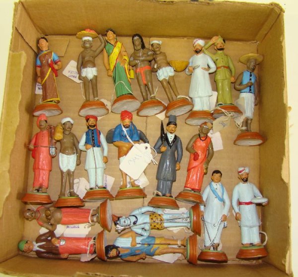 LOT OF 20 PLASTER PARIS FIGURES