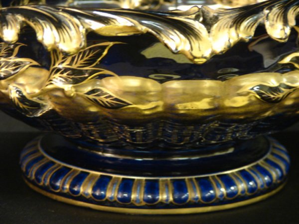 COBALT CENTERPIECE LION BOWL - 3