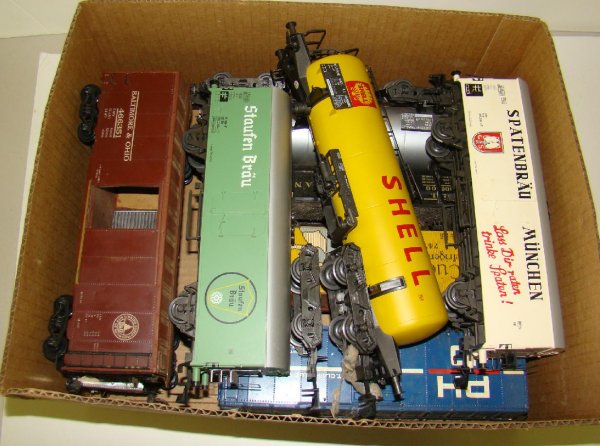 BOX LOT OF MISC. TRAINS