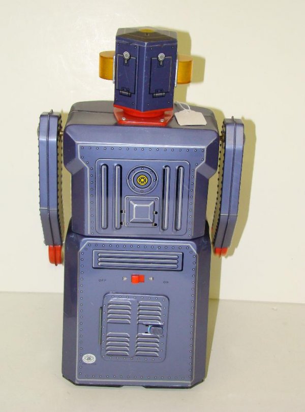 TARGET ROBOT. BOXED W/GUN & DARTS. JAPAN. - 3