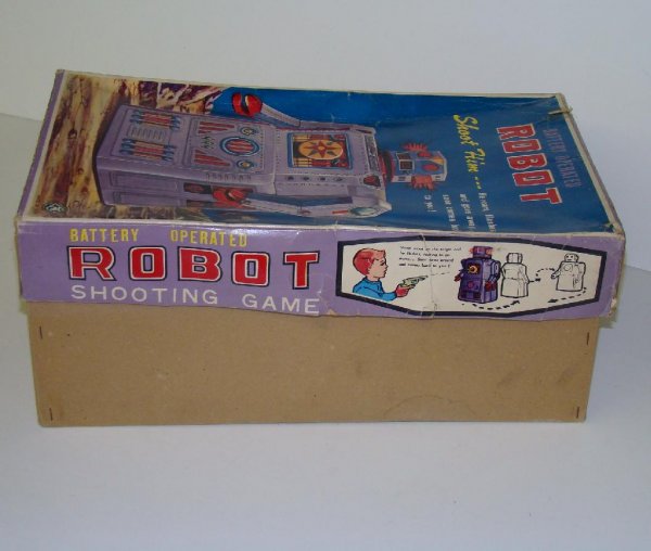 TARGET ROBOT. BOXED W/GUN & DARTS. JAPAN. - 6