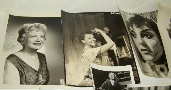 23 AUTOGRAPHED PHOTOS ACTRESSES 1950s - 2