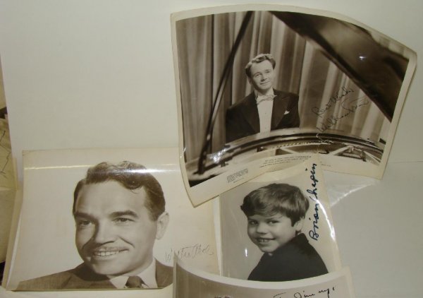 11 AUTOGRAPHED PHOTOS ACTORS 1950s - 5