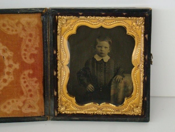 DAG: 1/6TH PLATE GOLD TINTED IMAGE OF BOY