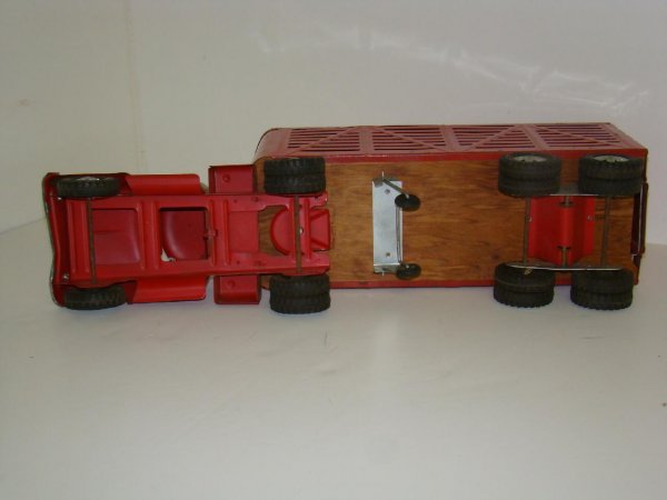 TONKA TOYS PRESSED STEEL LIVESTOCK TRUCK - 4