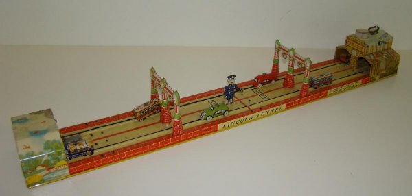 BOXED UNIQUE ART TIN LITHO LINCOLN TUNNEL - 2
